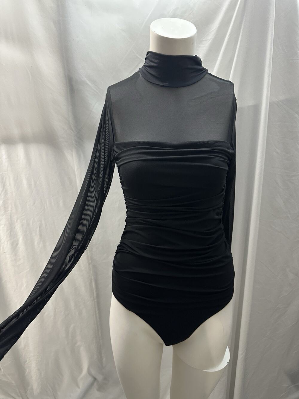 Women’s Verdusa Bodysuit NWT Size Medium￼